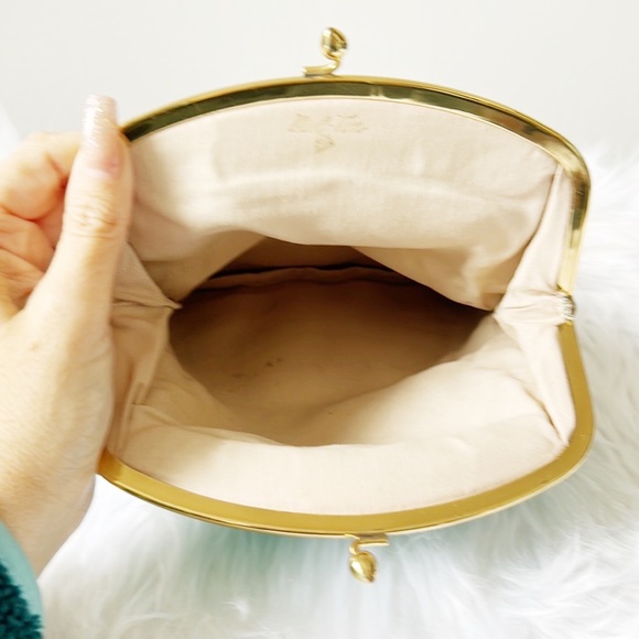 Vintage Green Folded Clutch Bag Gold Clasp Closure Fully Lined - Picture 4 of 4
